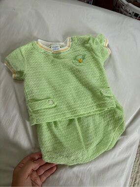 Vintage carters 80s 90s Green Baby Two-Piece Outfit